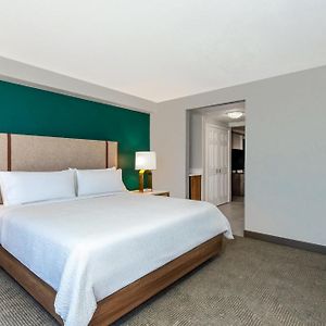 One-Bedroom Oceanfront Suite Balcony